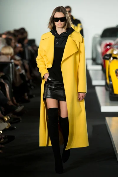 Look 24